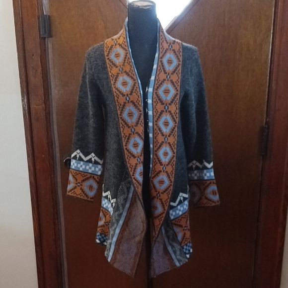 SHEIN Gray and Orange Geometric Cardigan - Picture 1 of 4